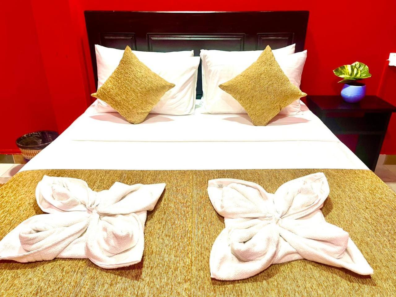 Hema Holiday Villa ตรินโคมาลี ภายนอก รูปภาพ