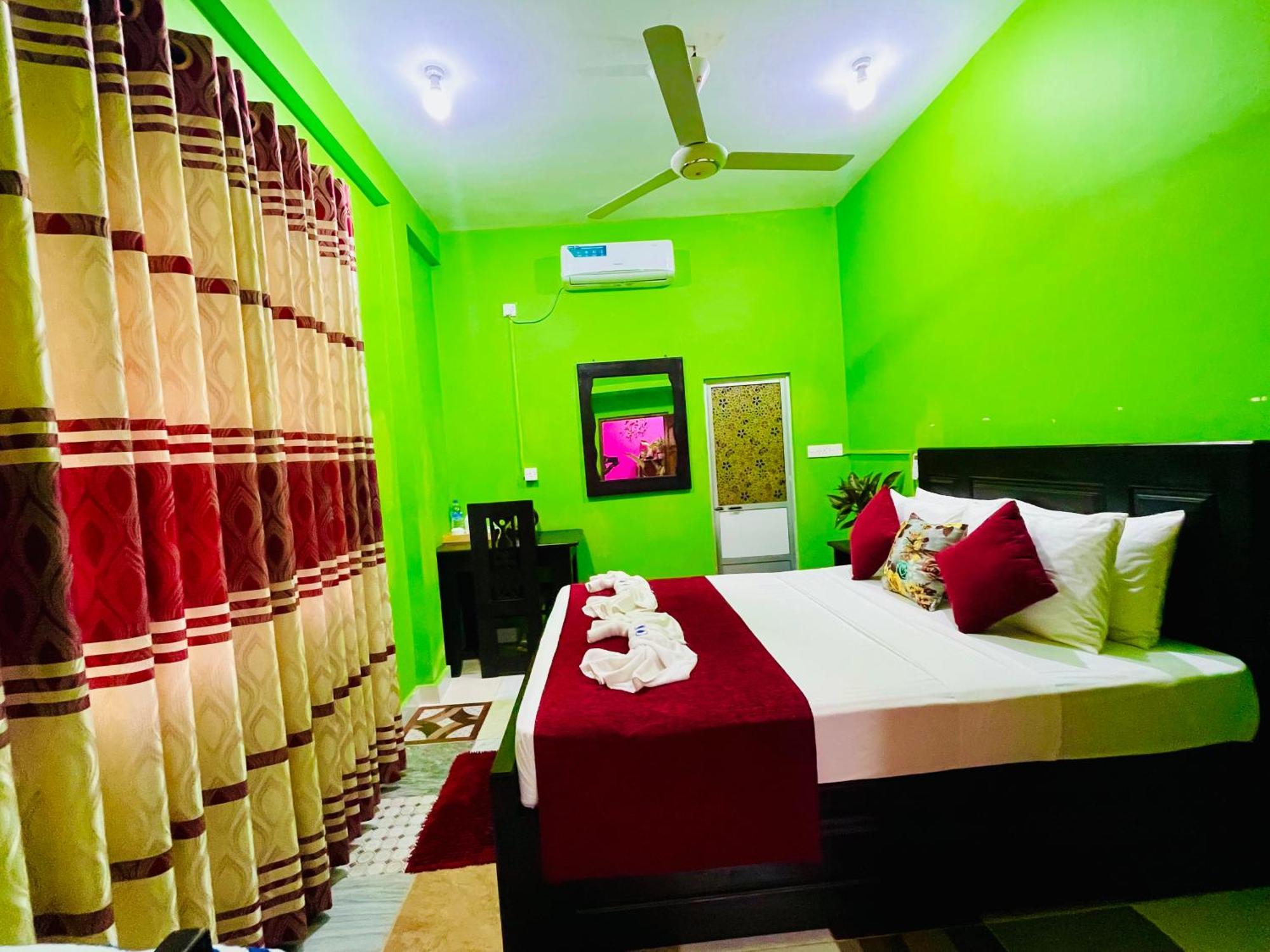 Hema Holiday Villa ตรินโคมาลี ภายนอก รูปภาพ